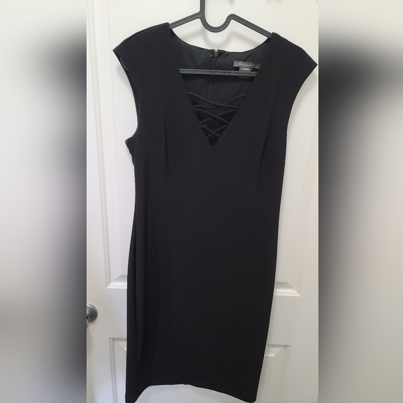 Suzy Shier Black Neck Bodycon Sheath Dress Size M - Picture 3 of 15